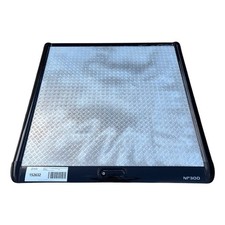 NISSAN NAVARA TONNEAU COVER