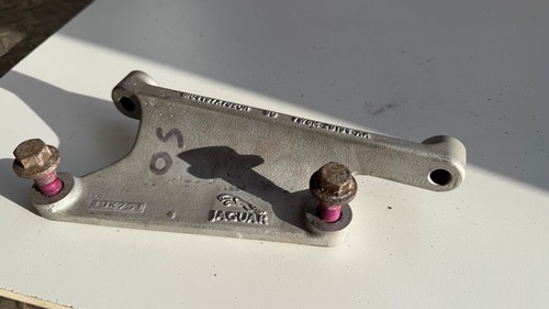 Caliper support jaguar alcon - caliper,