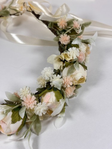 Soft pink white flower - pink,