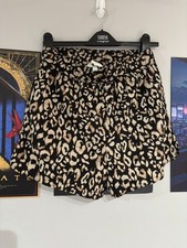 H & M shorts