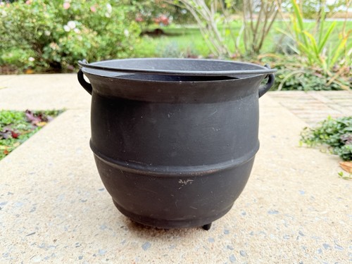 Cast iron bean pot gypsy - pot,