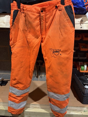 Chainsaw trousers - chainsaw,