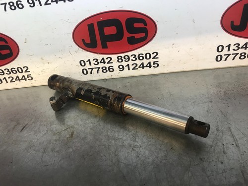 Single acting front cylinder