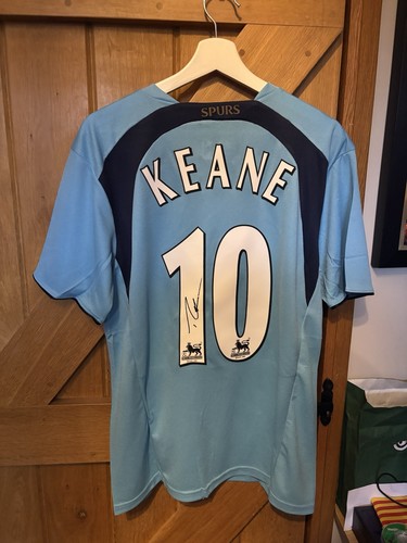 Robbie keane signed - keane,