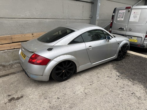 Audi coupe breaking - tt,