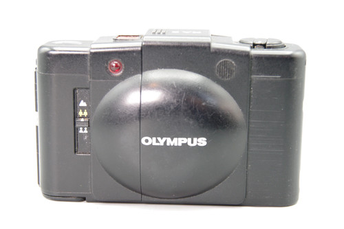 Olympus xa2 35mm compact film - olympus,