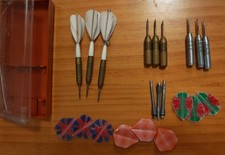 Job Lot Vintage Darts KWIZ 20g and Set Jim Pike 30g  and 24g  Darts +accessories