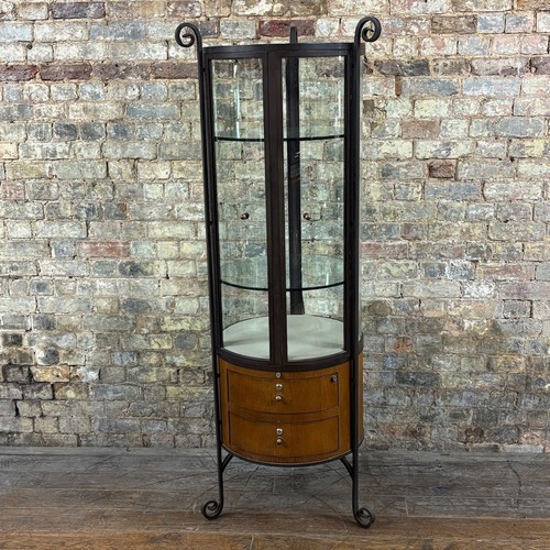 Art deco inspired shop - art, display