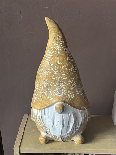 Mould make this large gnome - this,