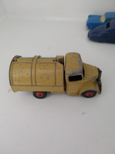 Dinky toys bedford refuse - bedford,