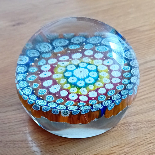 Large glass millefiori - ,