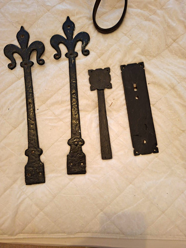 Vintage black iron - black,