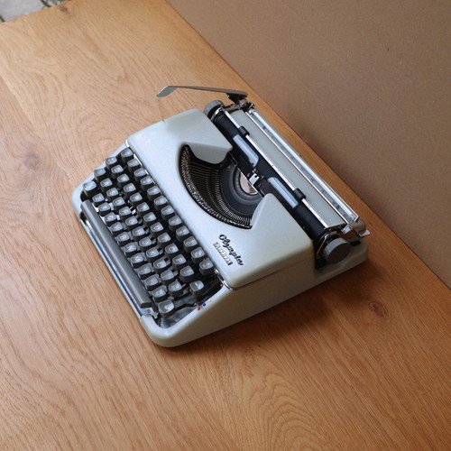 Vintage 1960s olympia splendid - vintage,