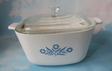 PYROSIL CORNING BLUE CORNFLOWER RETRO 2 1/2 PINT CASSEROLE WITH LID