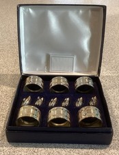 Boxed Set 6 Silvered Napkin Rings & Swan Place Card Holders