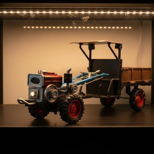 Scale walking tractor - 1:24,