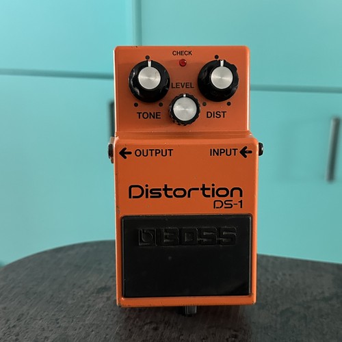 Boss distortion grunge - ds-1,