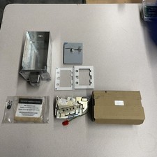 Wascomat Crossover Washer Coin Drop Munzprufer  PN: 080717 With Face & box