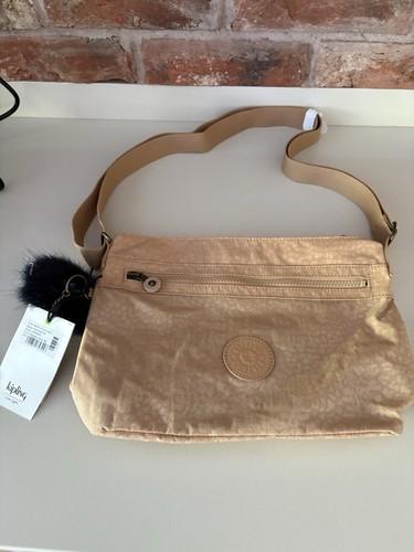 Bnwt kipling basic plus ewo - bnwt,