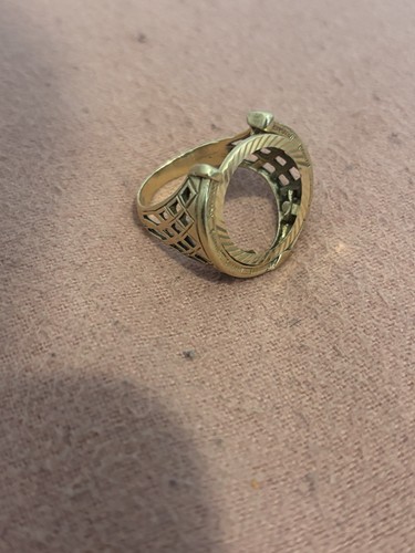 9ct gold horse - 9ct, shape