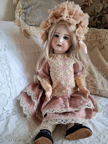 Beautiful pink lace dress - beautiful,