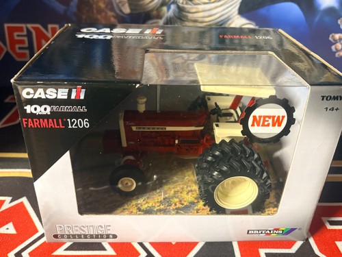 Britains 43363 case farmall - 43363,