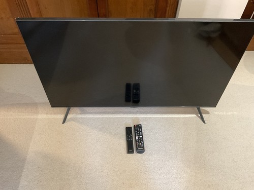 Samsung crystal uhd - 43”,