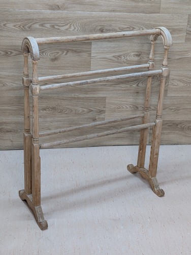 Victorian pine towel - victorian, rail