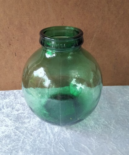 Viresa green glass bottle - green,