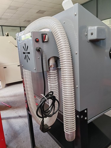 Blast cabinet dust reclaimer - blast,