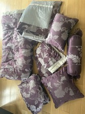 Bedding and Curtain Pillow Set