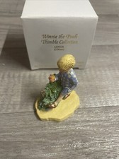 Disney Lenox Classic Pooh Robin With Apple Figurine Thimble Collection Boxed