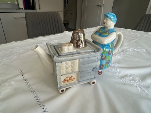 Tea lady - tea, teapot