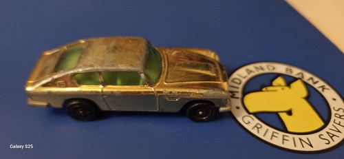 Corgi rockets 007 aston martin - 007,