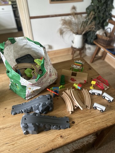 Large assortment train - large,