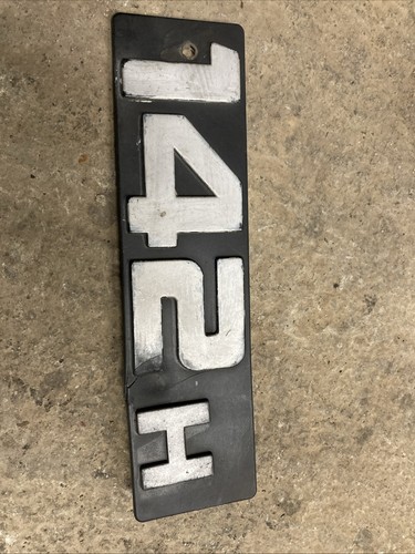 Scania 142 badge - 142,