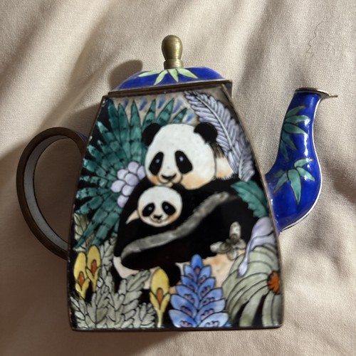 Vintage trade plus aid trinket - aid,