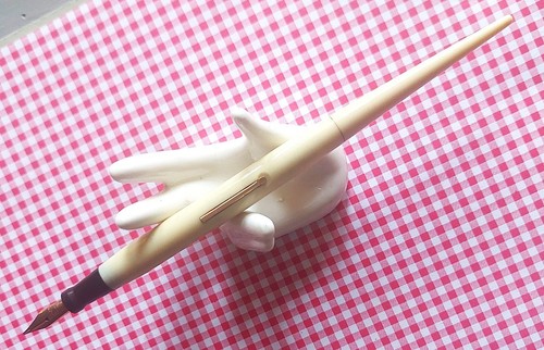 Lovely rare swan - rare, "swan
