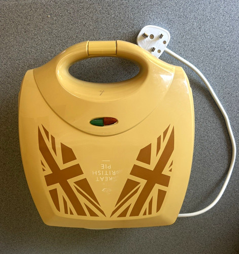 Lakeland pie maker - pie,