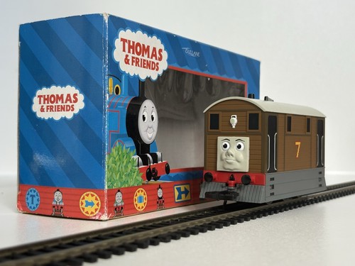 Hornby gauge thomas - hornby,
