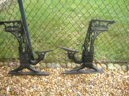 Pair antique vtg cast - antique/vtg, iron