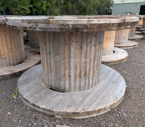 Large reclaimed wooden - wooden, cable