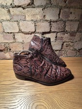 Russell bromley badlands - ***,