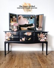 Black Stag Floral Dressing