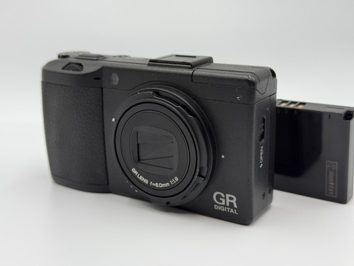 Ricoh digital iii - ricoh, compact