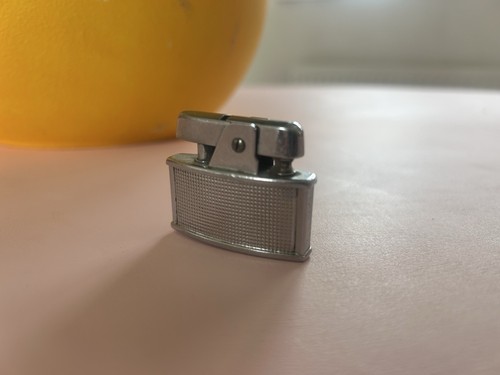 Vintage ronson made england - in,