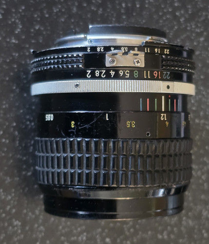 Nikon 85mm manual focus - 85mm, f/2