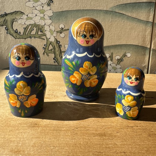 Wooden russian nesting - wooden, dolls