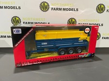BRITAINS 43284 1:32 SCALE KANE TRIPLE AXLE (TRI AXLE) HALPIPE SILAGE TRAILER