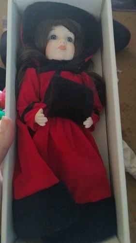 Alberon porcelain girl doll - alberon,
